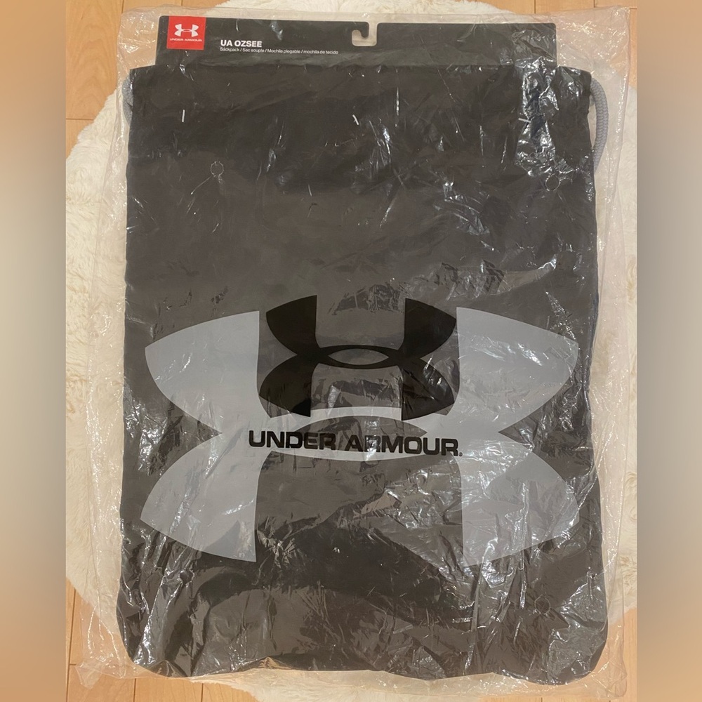 NWT UNDER ARMOUR Ozsee II Sackpack 1240539 BLACK STEEL